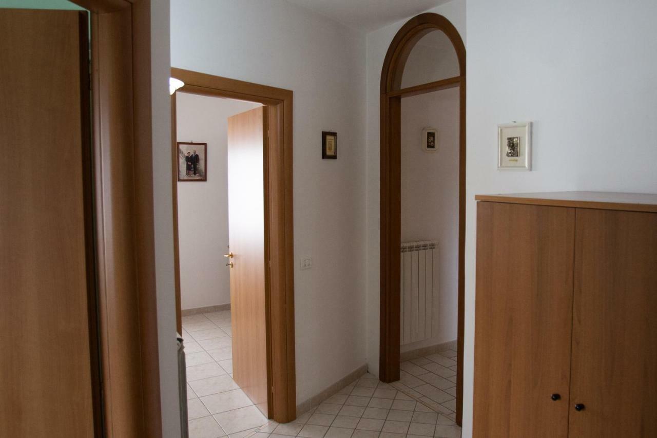 La Casa Del Gelso Fiorito Apartment Eboli Bagian luar foto